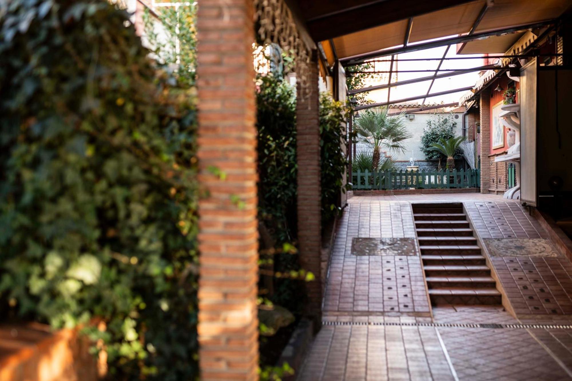 B&B Benny San Marco Evangelista Exterior photo