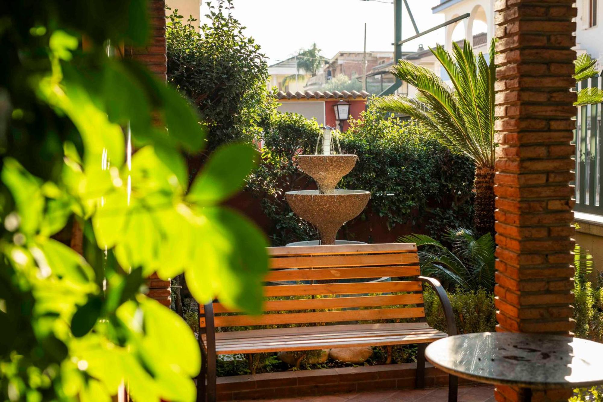 B&B Benny San Marco Evangelista Exterior photo
