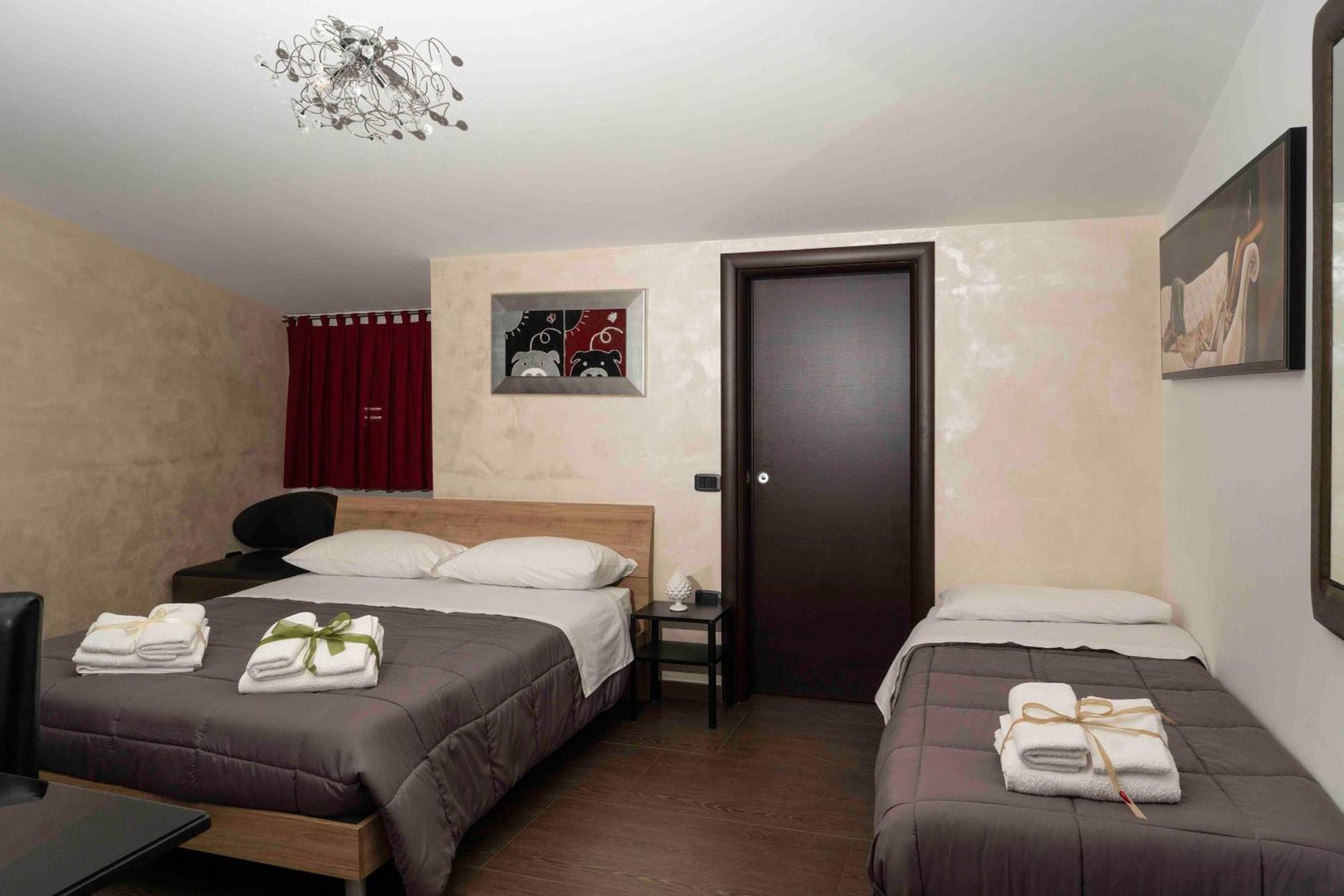 B&B Benny San Marco Evangelista Exterior photo